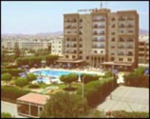 Castle Hotel Apts 레메소스 외부 사진